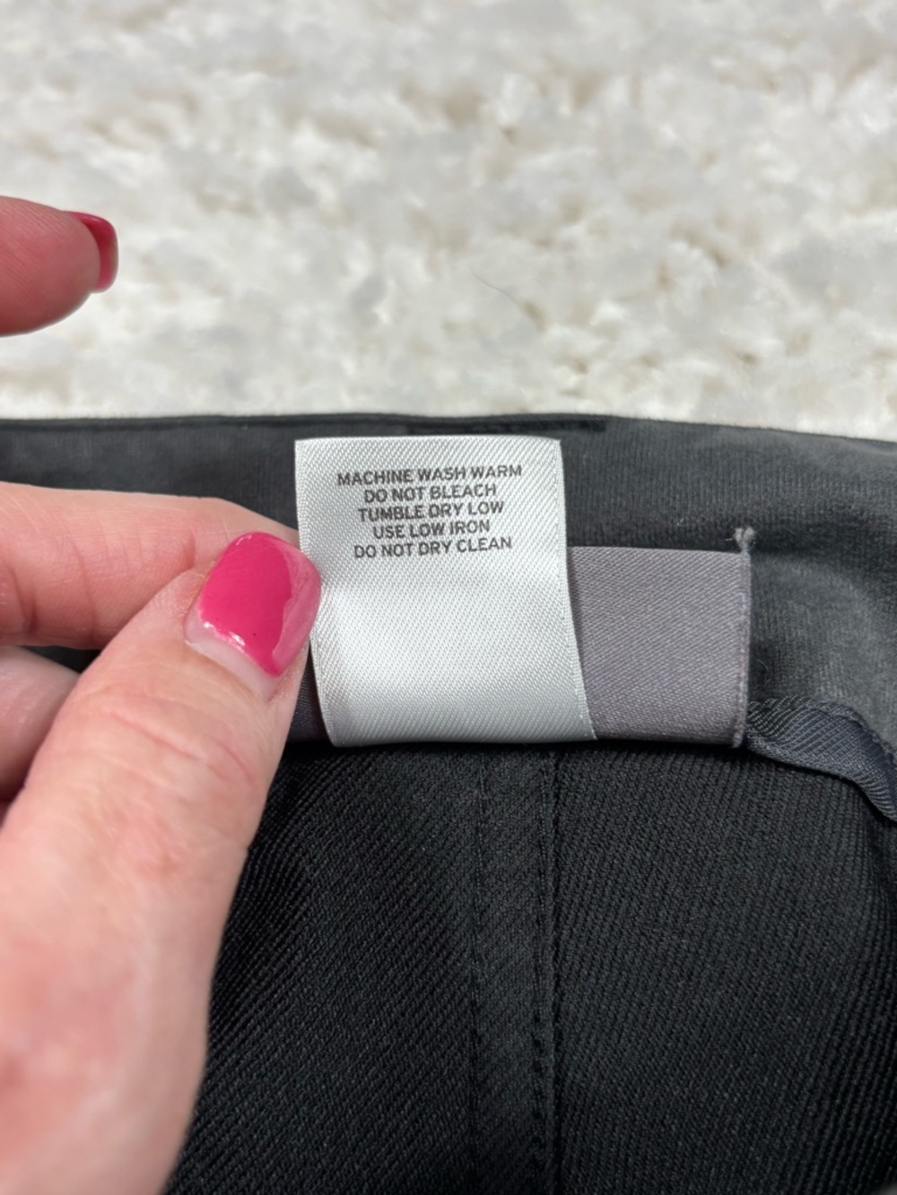 REI Women’s Softshell Pants Size 6 Black Hiking Outdoor Zip Ankle - Picture 7 of 12